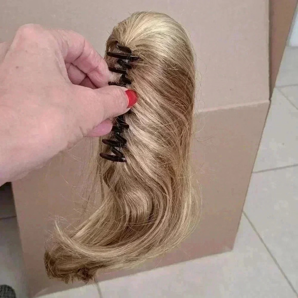 HAIR PIECE LONG BLONDE TONI BRATTIN - Picture 5 of 6